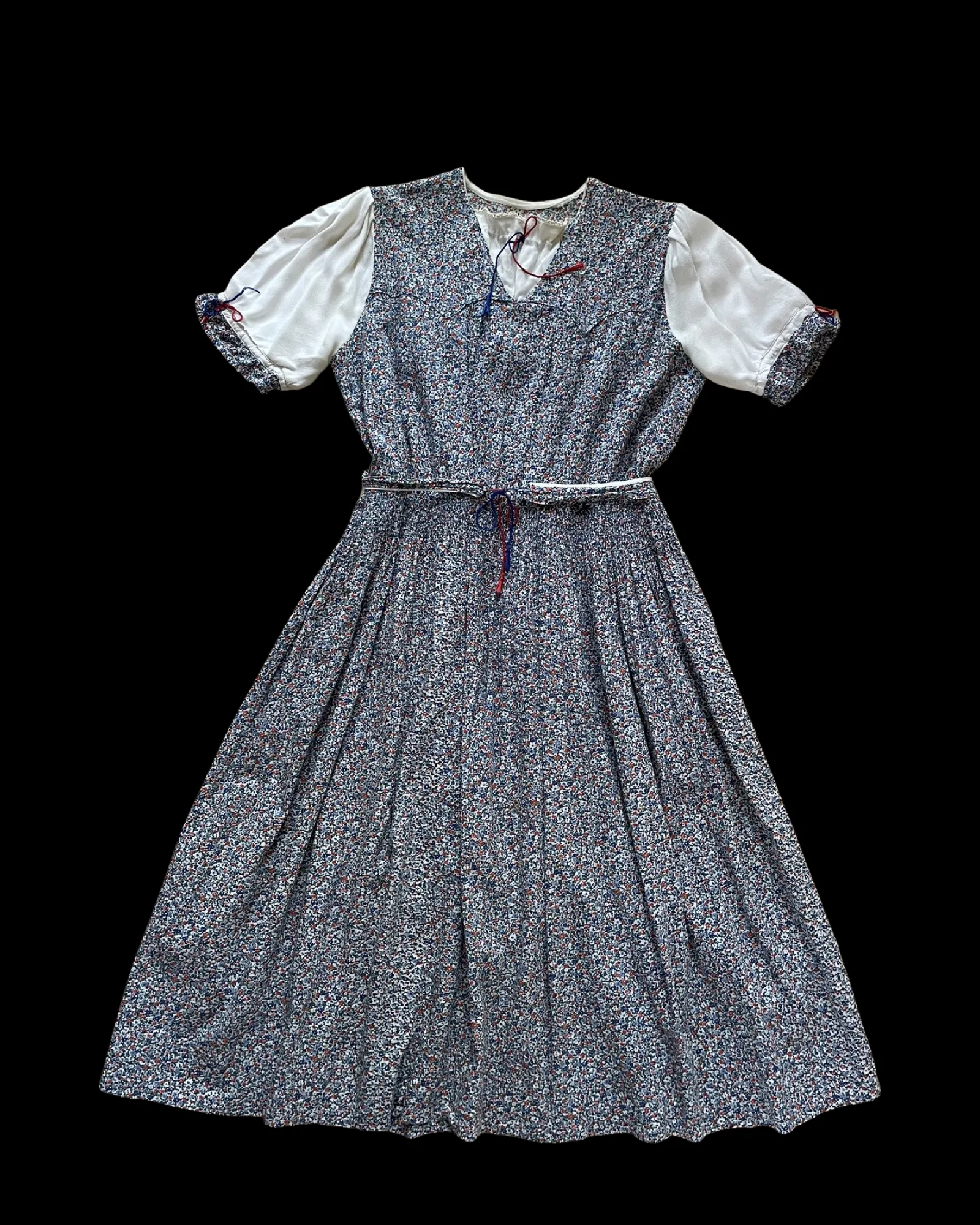 1930s Floral Puff Sleeve Micro Floral Folk Day Dress