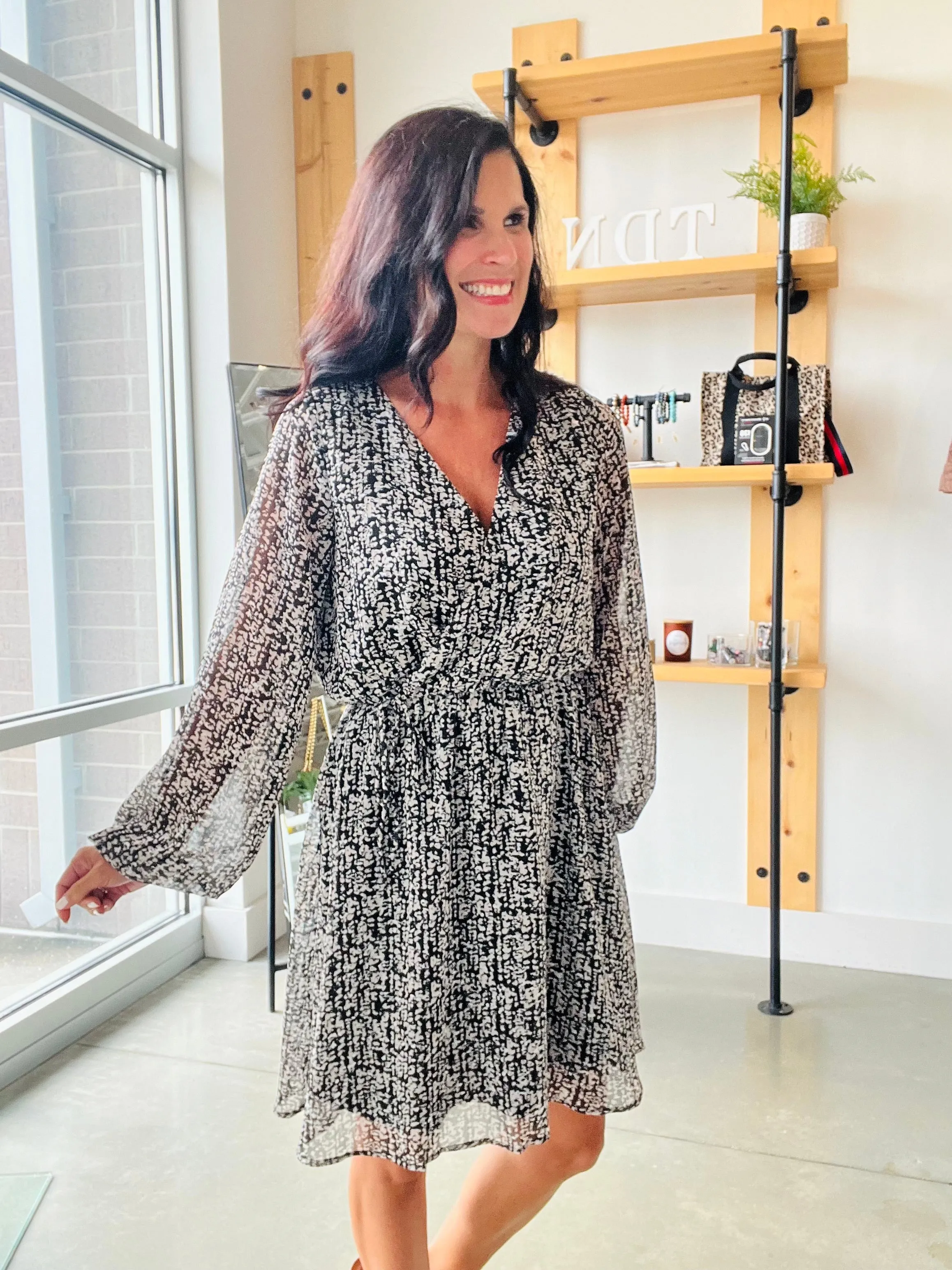 Abstract Print Dress in Black   Taupe