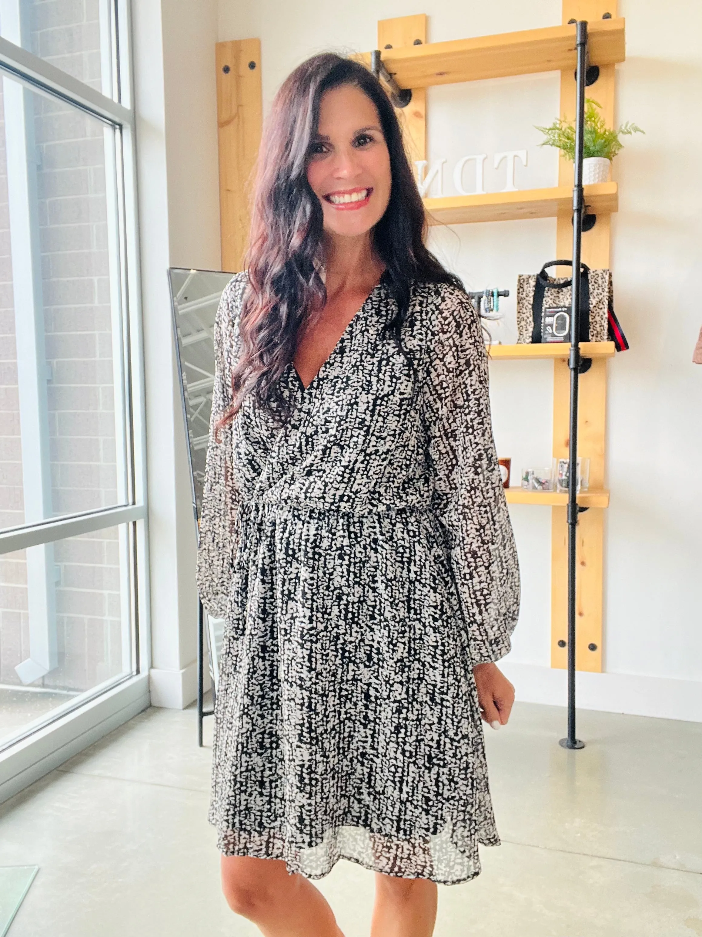 Abstract Print Dress in Black   Taupe