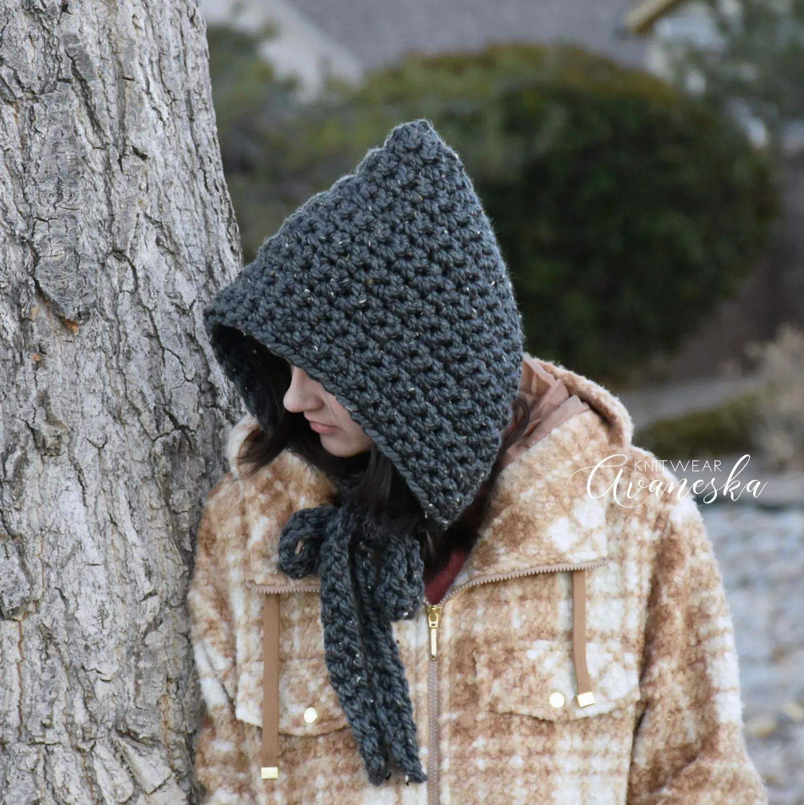 Chunky Hood Hat with Ties | THE NEWRY