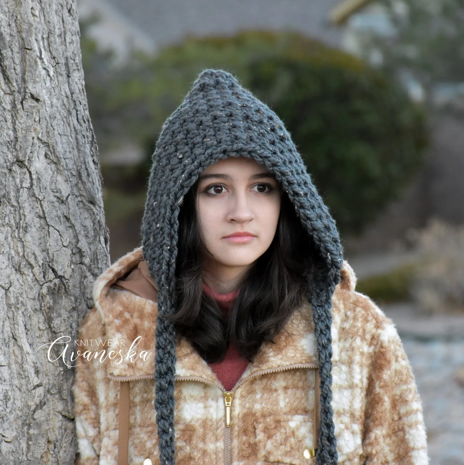 Chunky Hood Hat with Ties | THE NEWRY