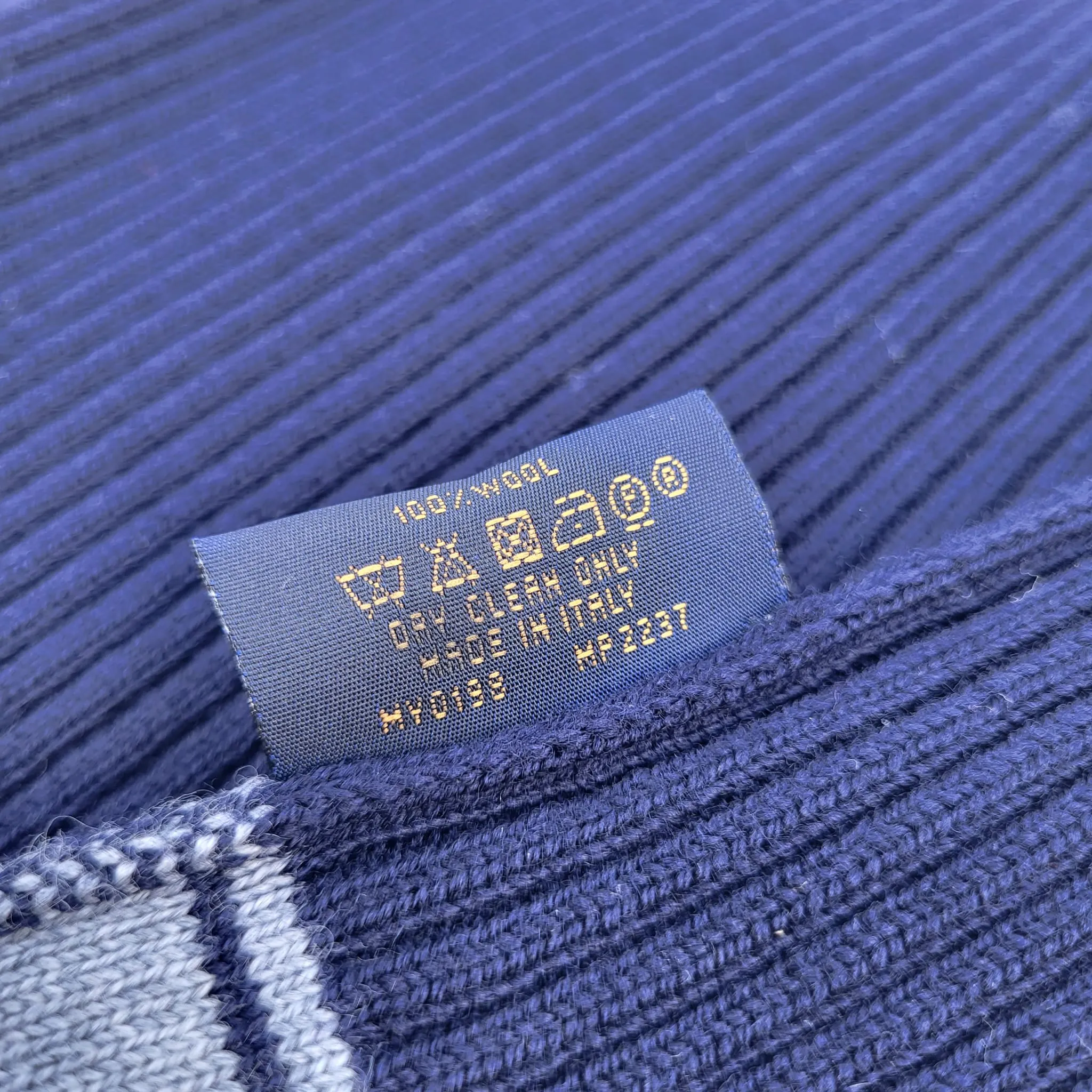 Gravity Neck Warmer