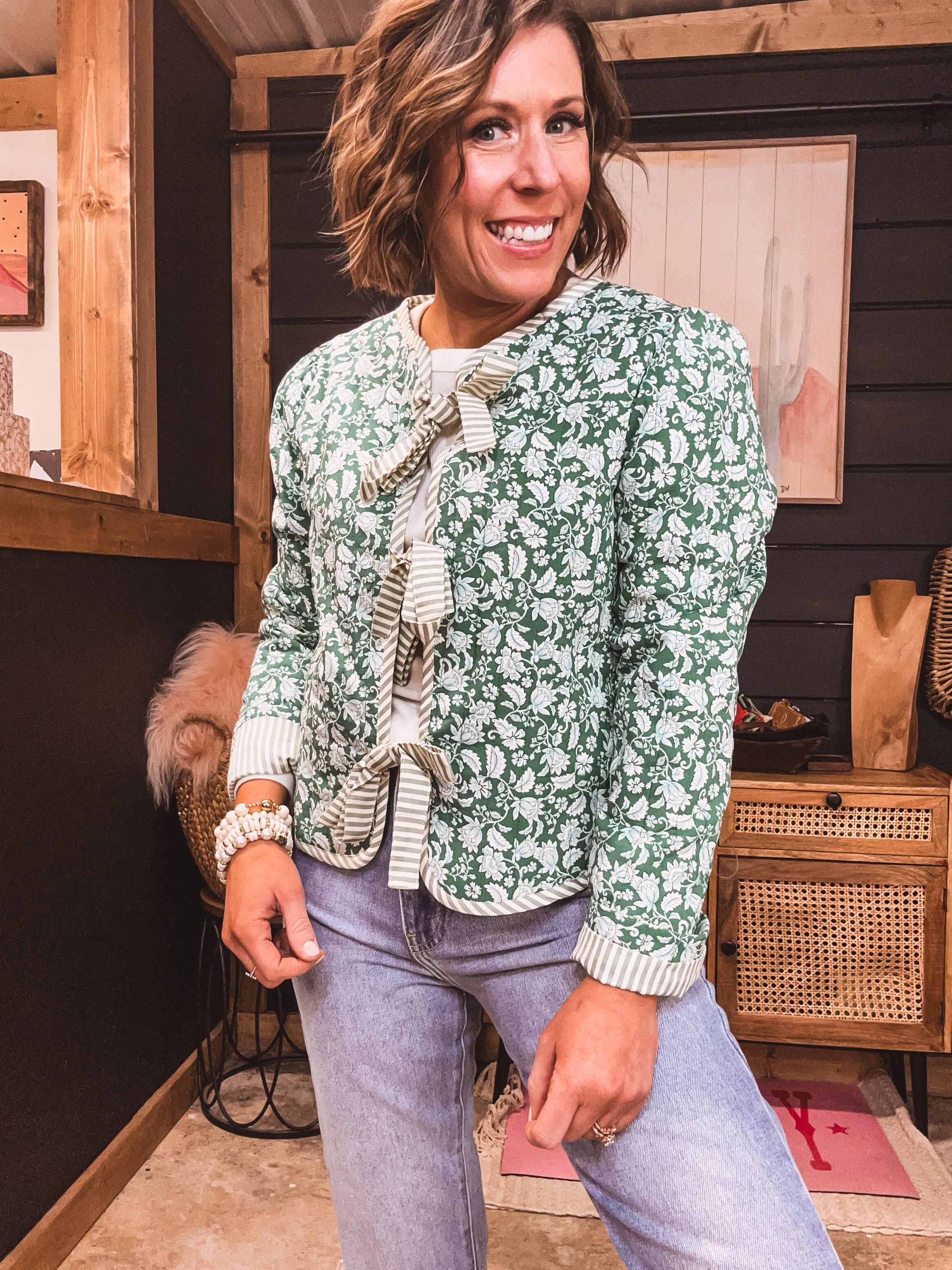 Green   White Vines Floral Quilted Jacket with Stripe Tie