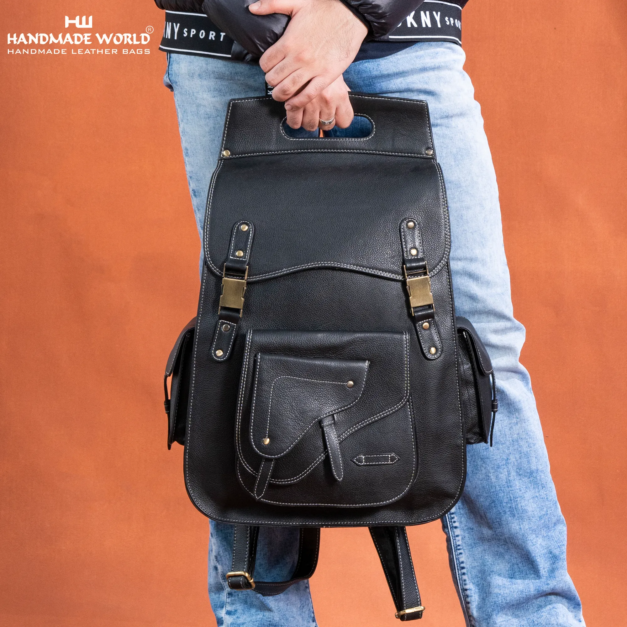 The Elegant Expanse Black